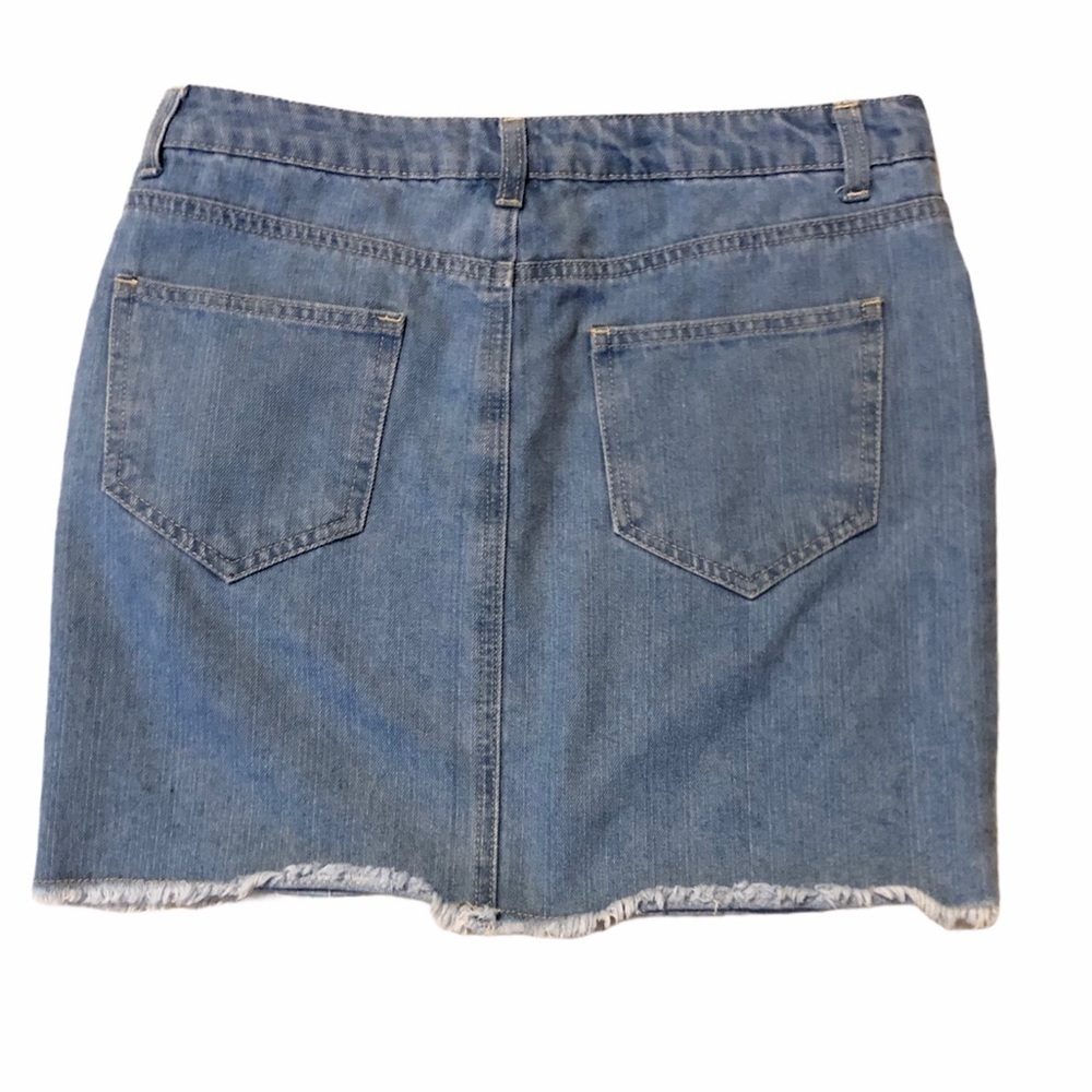 ⭐️ 3 For $15 GB Denim Distressed Skirt - Picture 2 of 3